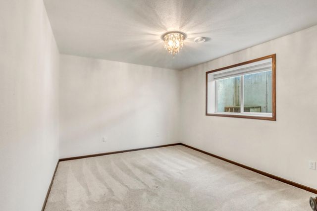 5001 44th Street S, Fargo, ND 58104