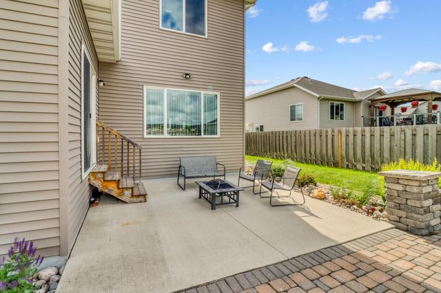 5001 44th Street S, Fargo, ND 58104