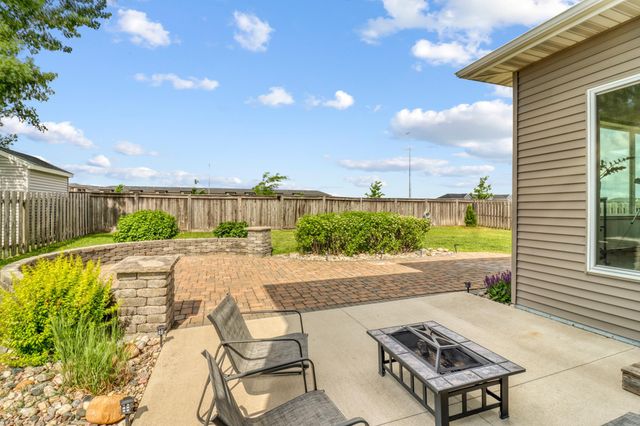 5001 44th Street S, Fargo, ND 58104
