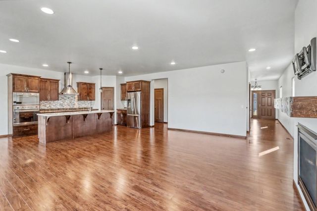 5001 44th Street S, Fargo, ND 58104