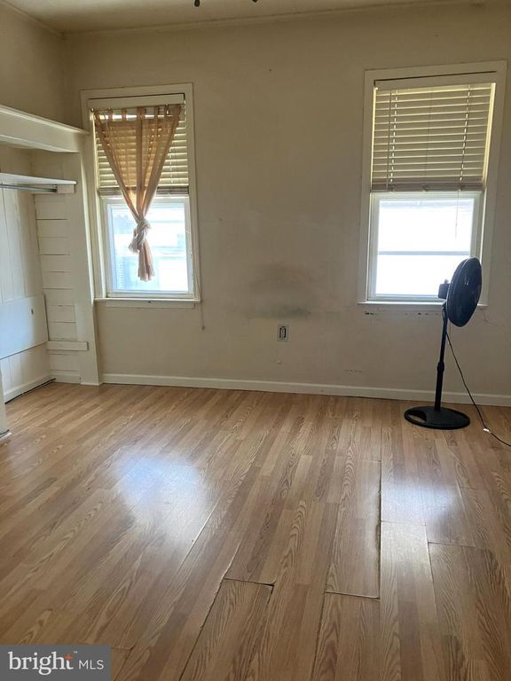 Image 16 of property listing at 1530 S LAMBERT ST, Philadelphia, PA 19146