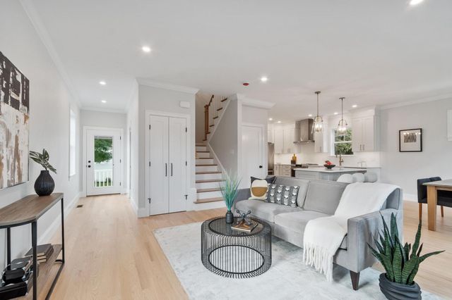 54 Cypress St. 54, Watertown, MA 02472