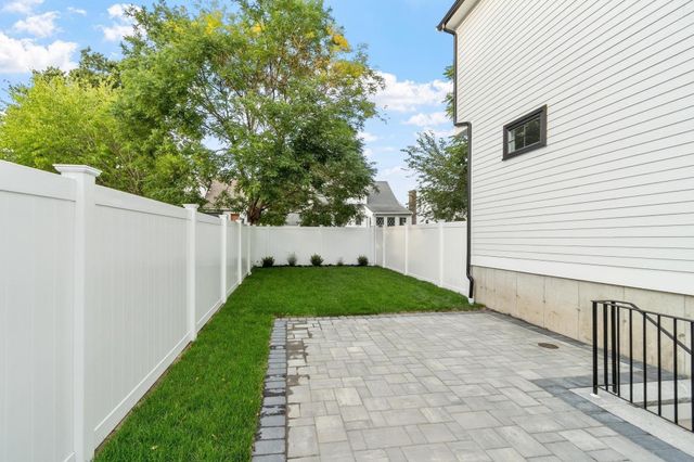 54 Cypress St. 54, Watertown, MA 02472
