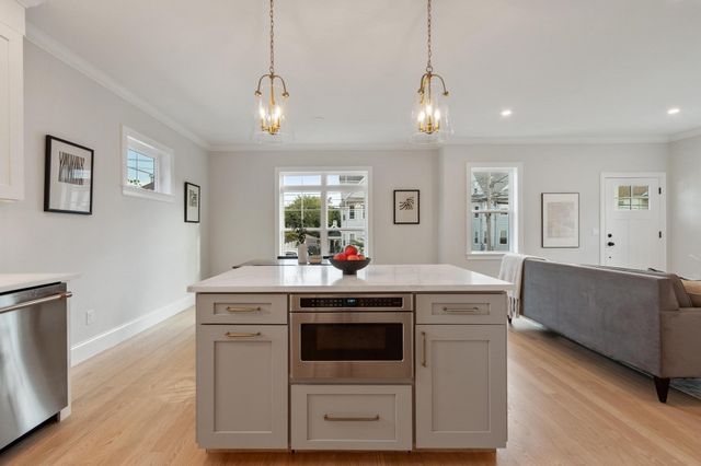 54 Cypress St. 54, Watertown, MA 02472