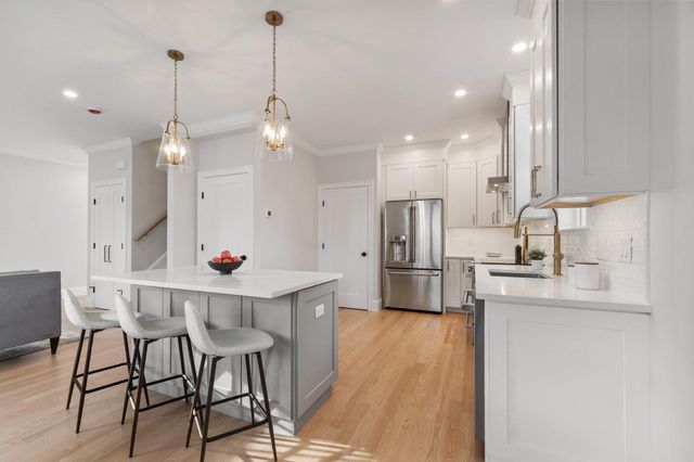 54 Cypress St. 54, Watertown, MA 02472