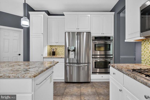 813 PRINCETON DR, Warrington, PA 18976