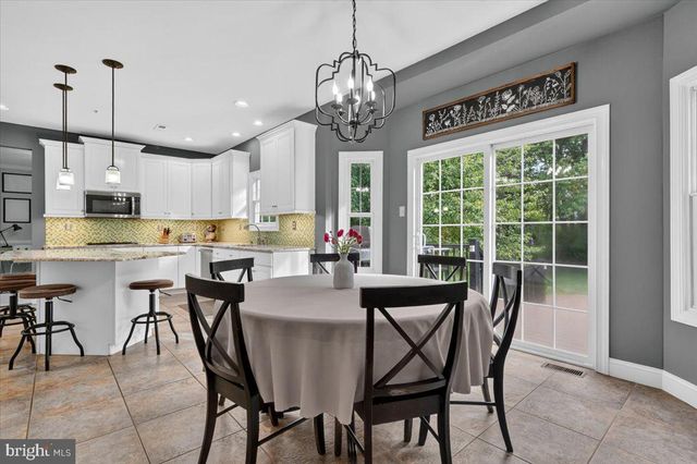 813 PRINCETON DR, Warrington, PA 18976