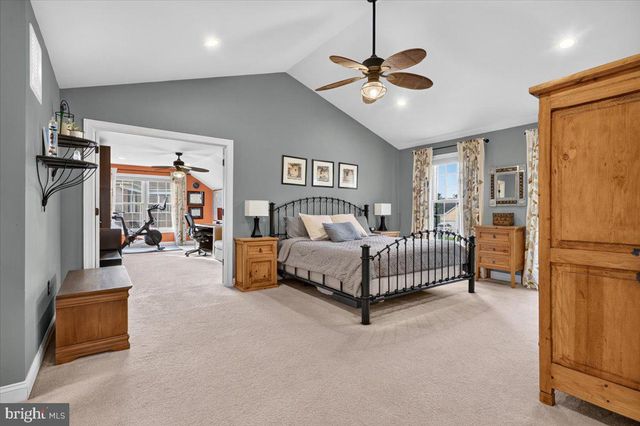 813 PRINCETON DR, Warrington, PA 18976