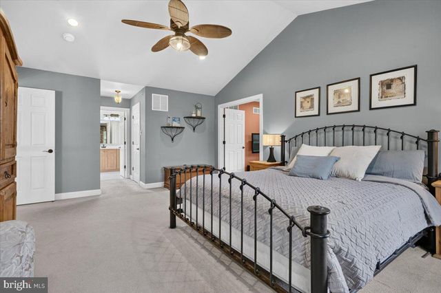 813 PRINCETON DR, Warrington, PA 18976