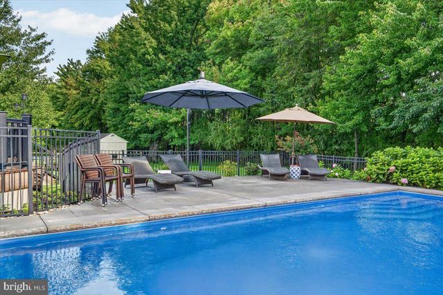 813 PRINCETON DR, Warrington, PA 18976