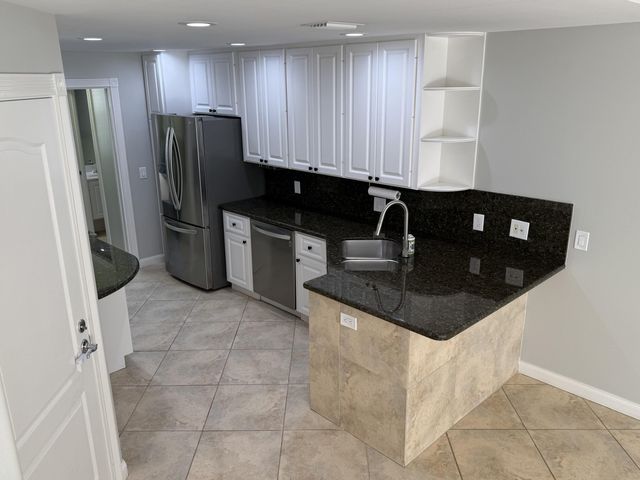 230 FORTUNA Drive, Palm Beach Gardens, FL 33410
