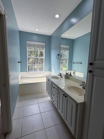 230 FORTUNA Drive, Palm Beach Gardens, FL 33410
