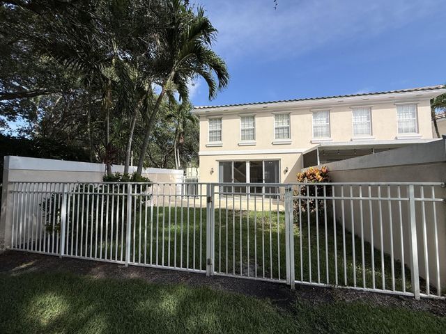 230 FORTUNA Drive, Palm Beach Gardens, FL 33410