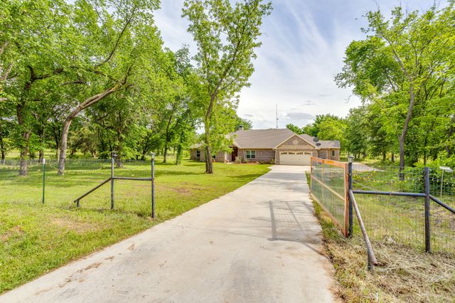 739 County Road 3696, Springtown, TX 76082