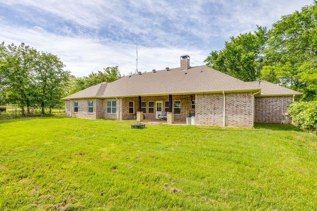 739 County Road 3696, Springtown, TX 76082