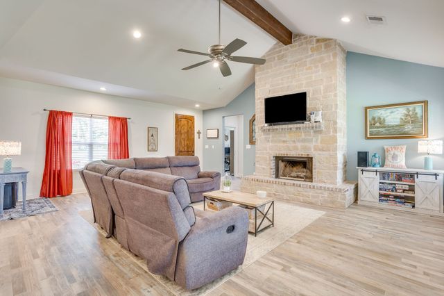 739 County Road 3696, Springtown, TX 76082