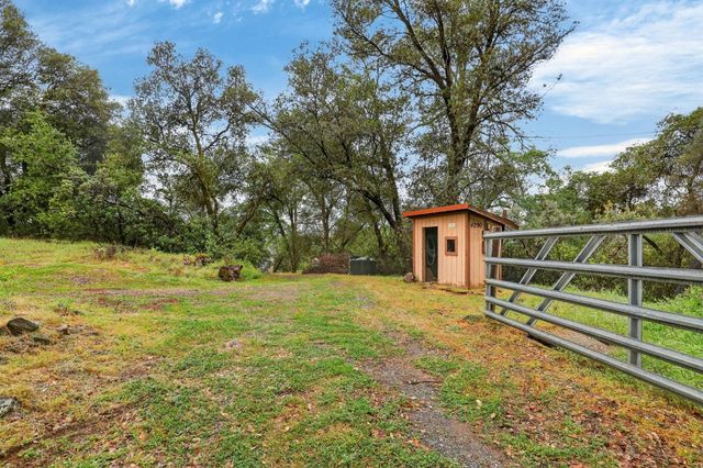 4290 Rancho Montes Dr, Placerville, CA 95667