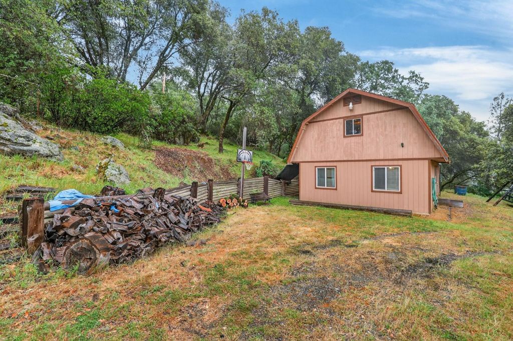 4290 Rancho Montes Dr, Placerville, CA 95667
