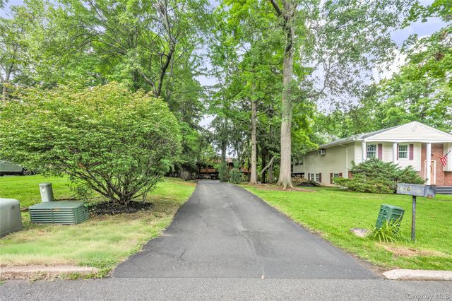 6 Arrow Lane, New City, NY 10956