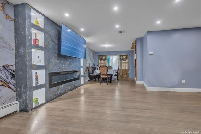 6 Arrow Lane, New City, NY 10956