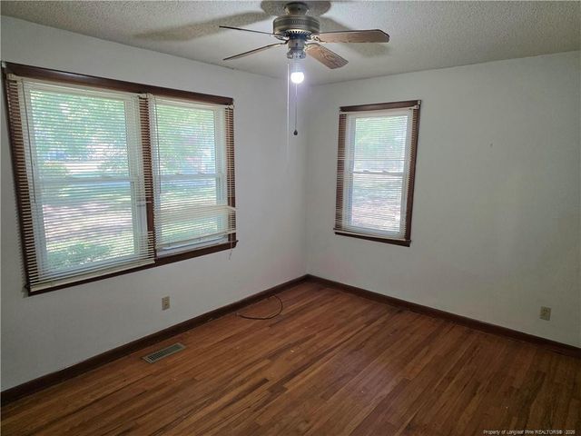 1427 Valencia Court, Fayetteville, NC 28303