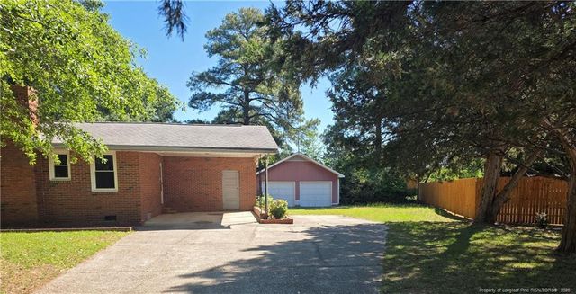 1427 Valencia Court, Fayetteville, NC 28303