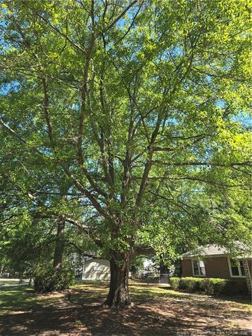 1427 Valencia Court, Fayetteville, NC 28303