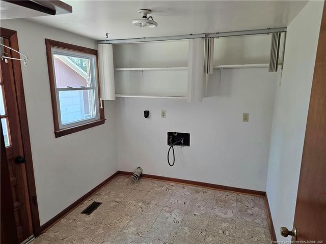 1427 Valencia Court, Fayetteville, NC 28303