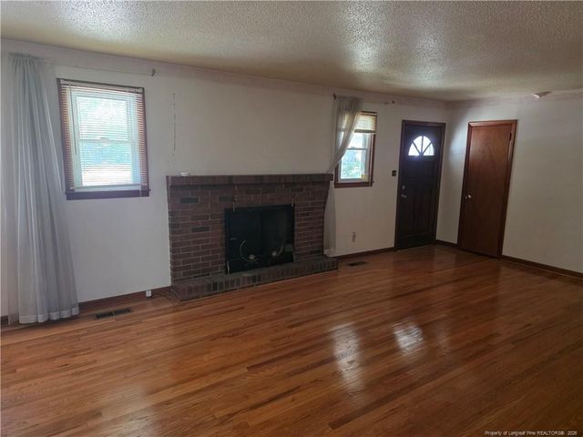1427 Valencia Court, Fayetteville, NC 28303
