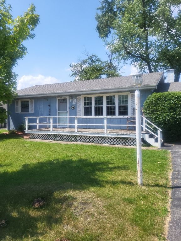 7710 W 81st Place, Bridgeview, IL 60455