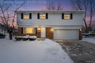 39496 Burns Drive, Sterling Heights, MI 48313