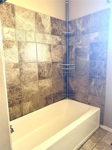 1904 S 21st Street, Chickasha, OK 73018