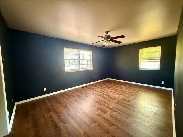 1904 S 21st Street, Chickasha, OK 73018