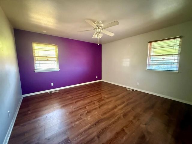 1904 S 21st Street, Chickasha, OK 73018