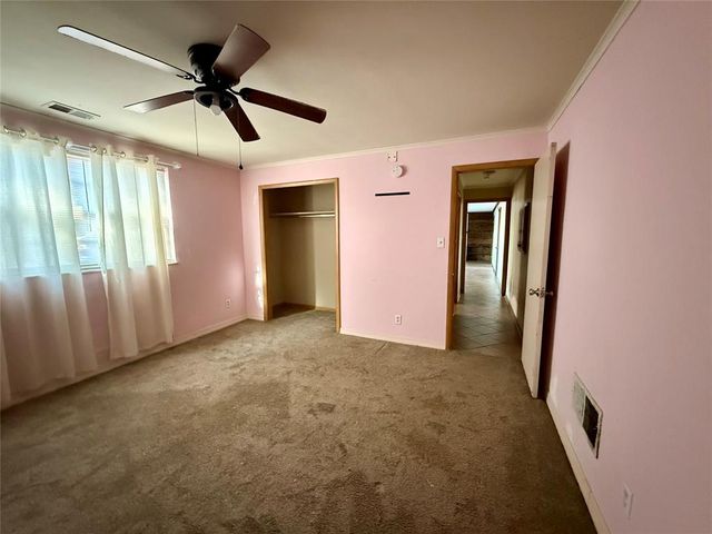 1904 S 21st Street, Chickasha, OK 73018