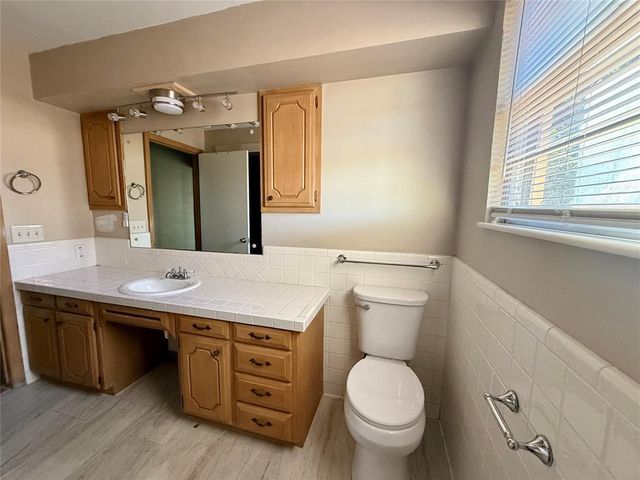 1904 S 21st Street, Chickasha, OK 73018