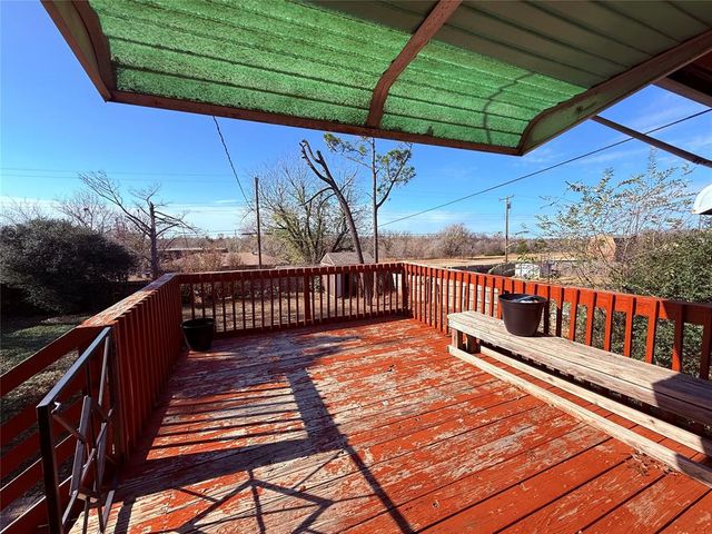 1904 S 21st Street, Chickasha, OK 73018