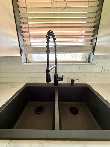 1904 S 21st Street, Chickasha, OK 73018