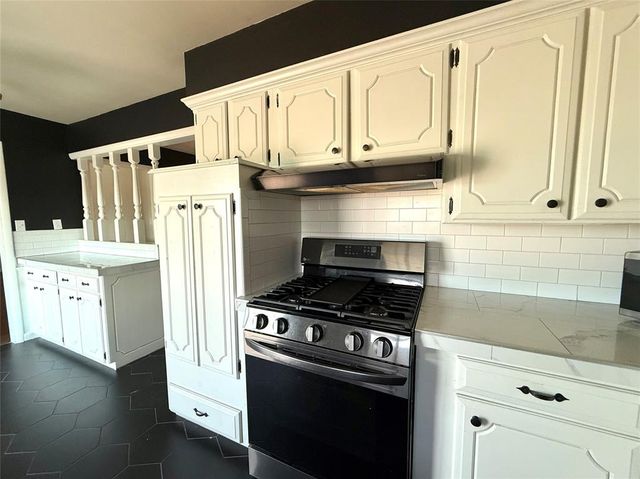 1904 S 21st Street, Chickasha, OK 73018