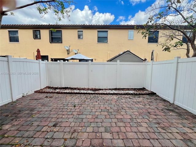 9271 W 33rd Lane 9271, Hialeah, FL 33018