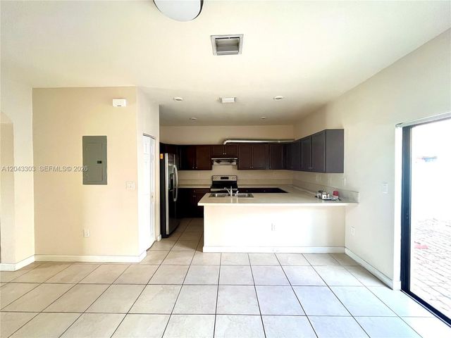 9271 W 33rd Lane 9271, Hialeah, FL 33018