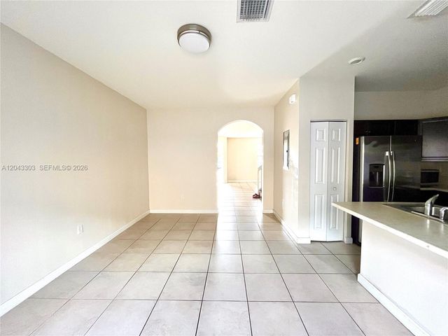 9271 W 33rd Lane 9271, Hialeah, FL 33018
