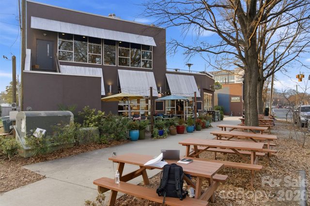 2116 McClintock Road 123, Charlotte, NC 28205