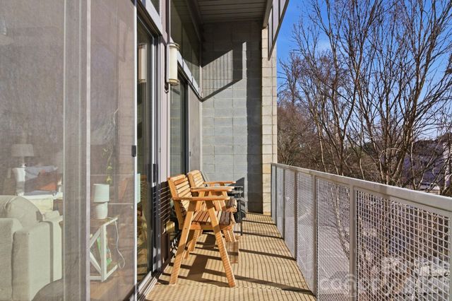 2116 McClintock Road 123, Charlotte, NC 28205