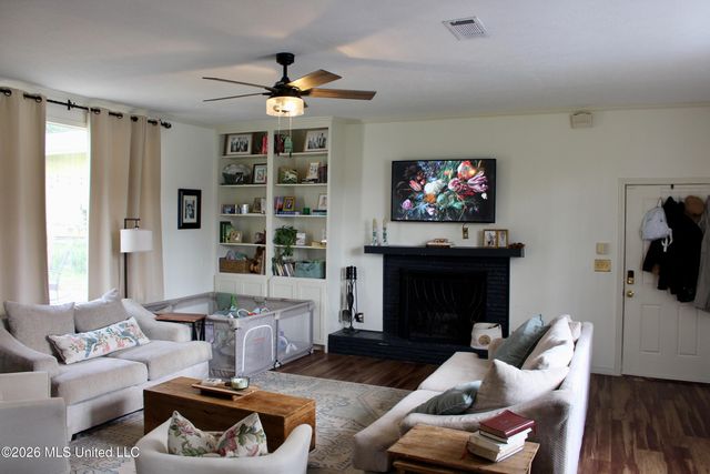 1444 Eastover Drive, Jackson, MS 39211