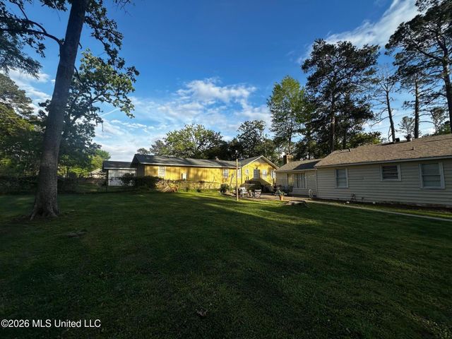 1444 Eastover Drive, Jackson, MS 39211