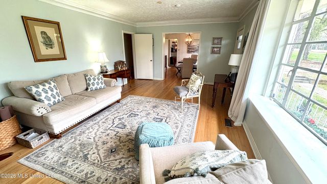 1444 Eastover Drive, Jackson, MS 39211