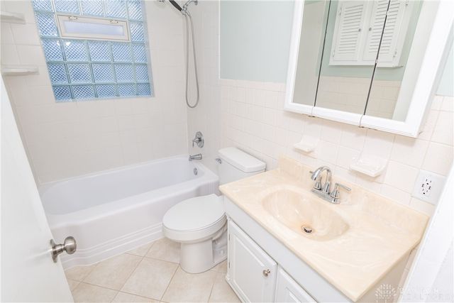 19 Colley Place, Dayton, OH 45420