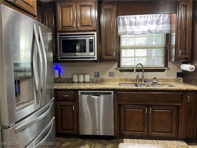 1006 D Fuller Avenue, Pocola, OK 74902