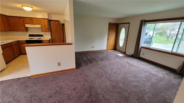 1829 Sunline Drive, Suffield, OH 44260